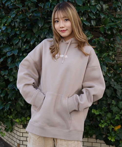 MILKFED.(ミルクフェド)の「RABBIT BIG SWEAT HOODIE(パーカー・レディース・ブラック/ベージュ/オフホワイト・ONE SIZE)」の16枚目の写真