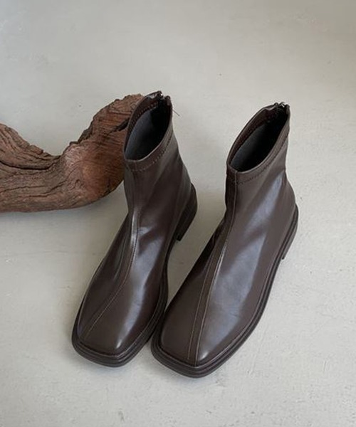 SMILE ORCHID（スマイルオーキッド）の「スクエアトゥショートブーツ（ブーツ・レディース・アイボリー/ブラック/ブラウン・39/38/37）」の8枚目の写真