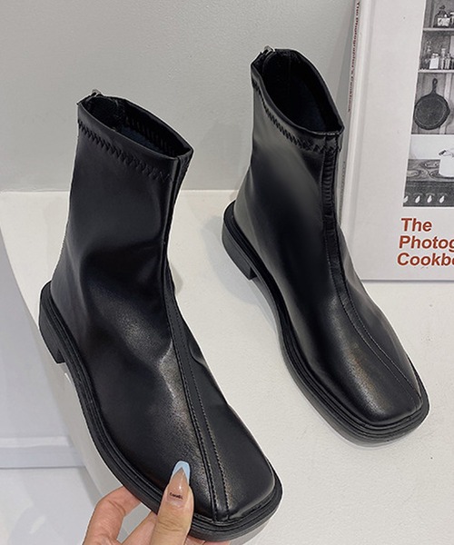 SMILE ORCHID（スマイルオーキッド）の「スクエアトゥショートブーツ（ブーツ・レディース・アイボリー/ブラック/ブラウン・39/38/37）」の4枚目の写真