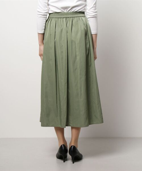m.f.editorial（エムエフエディトリアル）の「エムエフエディトリアルレディース/m.f.editorial：Women  メモリータック ロングフレアースカート（スカート・レディース・オリーブ・LARGE/MEDIUM）」の2枚目の写真
