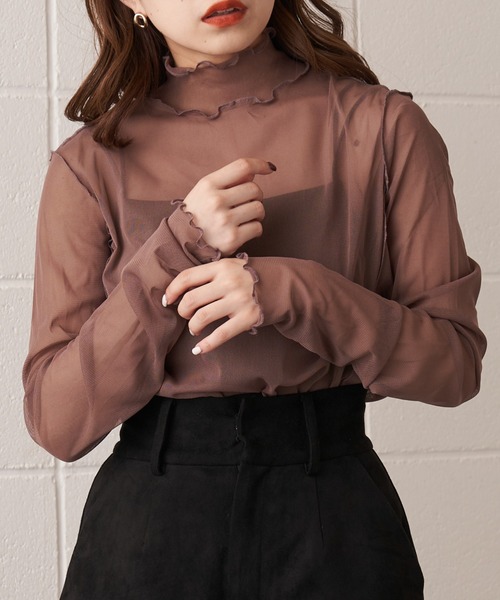 Chico（チコ）の「【新色追加】ハイネックチュールメロープルオーバー（Tシャツ/カットソー・レディース・ブラック/ブラウン/アイボリー/グレイッシュベージュ/ライトブルー・FREE）」の4枚目の写真