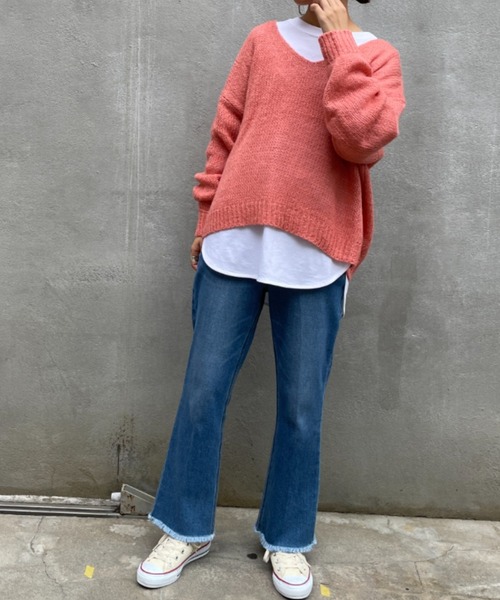 BONbazaar（ボンバザール）の「★OT★【ZOZO限定】シアー天竺Vネックニット（ニット/セーター・レディース・ブルー/ブルー系その他/サーモンピンク・FREE）」の6枚目の写真