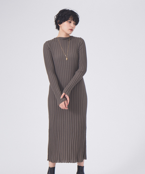 Rouge vif（ルージュヴィフ）の「リブニットワンピース（ワンピース・レディース・ホワイト/レッド/グレー・フリー）」の2枚目の写真