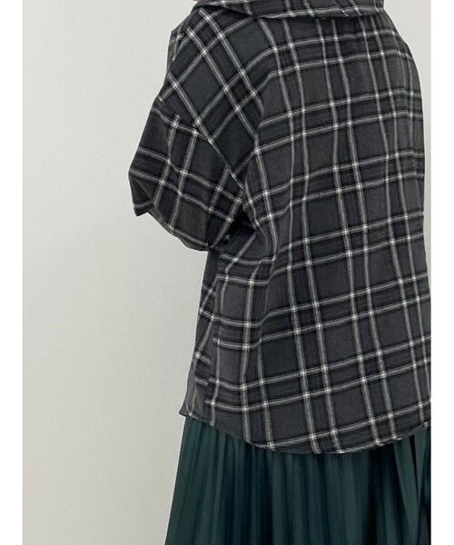 Cutie Blonde（キューティーブロンド）の「◆【S-L】アソートドッキングシャツ（シャツ/ブラウス・レディース・ブラウン系その他/グレー系その他2/パープル/ベージュ系1・02/01/03）」の15枚目の写真