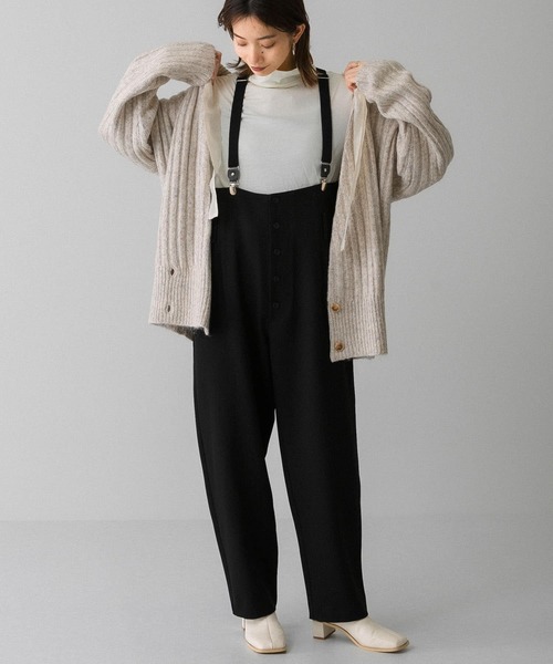 KBF（ケイビーエフ）の「2wayサスペンダーパンツ（サロペット/オーバーオール・レディース・ブラック/ブルー系その他・ONE）」の4枚目の写真