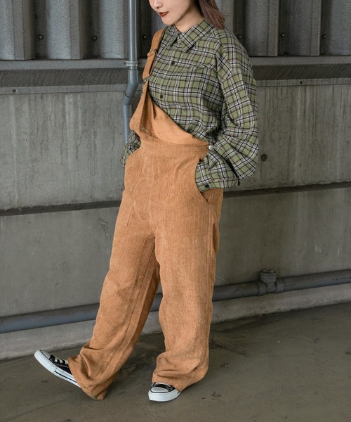 kutir（クティール）の「コーデュロイオーバーオール（サロペット/オーバーオール・レディース・ライトブルー/ダークブラウン/ベージュ/ライトグリーン・SMALL/MEDIUM/LARGE）」の10枚目の写真