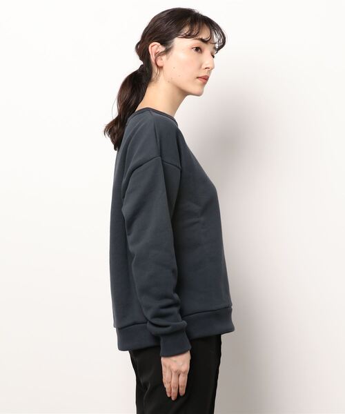 ottilie（オティーリエ）の「ロゴプリント裏毛プルオーバー（スウェット・レディース・チャコールグレー/ネイビー/グレー・FREE）」の4枚目の写真