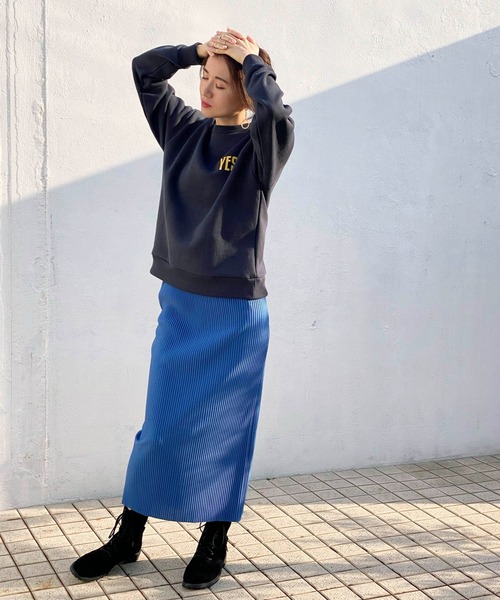 ottilie（オティーリエ）の「ロゴプリント裏毛プルオーバー（スウェット・レディース・チャコールグレー/ネイビー/グレー・FREE）」の21枚目の写真