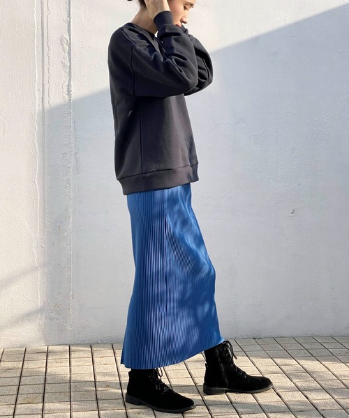 ottilie（オティーリエ）の「ロゴプリント裏毛プルオーバー（スウェット・レディース・チャコールグレー/ネイビー/グレー・FREE）」の22枚目の写真