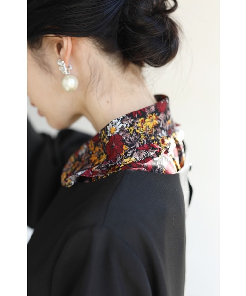 cawaii(カワイイ)の「いつもの服が変わる。鮮やかな花画付け襟(付け襟・レディース・レッド・FREE)」の7枚目の写真