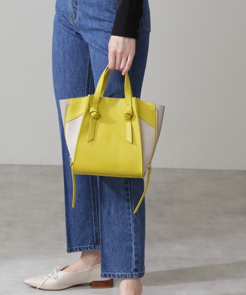 N.（N. Natural Beauty Basic）（エヌエヌナチュラルビューティーベーシック）の「◆サイドジップショルダーバッグ（ショルダーバッグ・レディース・ブラウン/ベージュ/イエロー・ﾌﾘ-）」の10枚目の写真