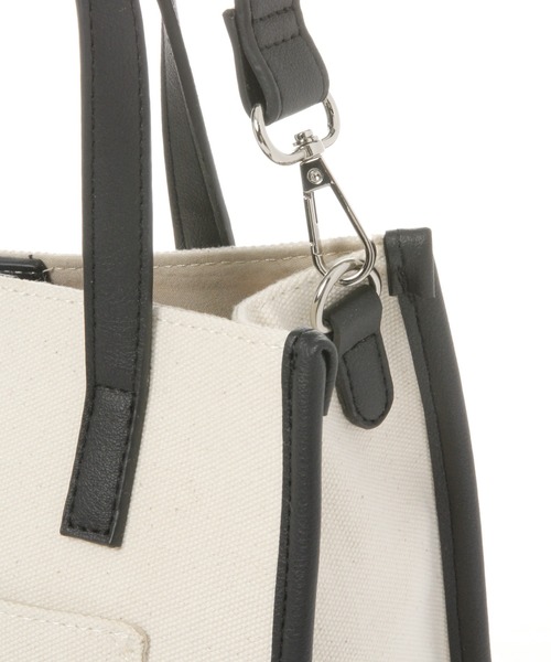 Me%（ミィパーセント）の「キャンバスパイピングショルダーバッグ（ショルダーバッグ・レディース・アイボリー/ブラック/ライトブルー・FREE）」の18枚目の写真