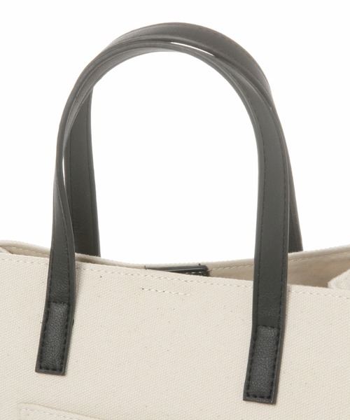 Me%（ミィパーセント）の「キャンバスパイピングショルダーバッグ（ショルダーバッグ・レディース・アイボリー/ブラック/ライトブルー・FREE）」の19枚目の写真