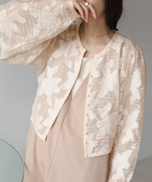 Bab（バブ）の「シアーフラワージャケット（ノーカラージャケット・レディース・ブラック/イエロー/ホワイト系その他・M）」の10枚目の写真