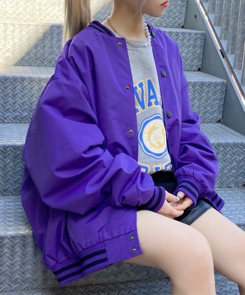 Figments（フィグメンツ）の「オーバーナイロンジャケット（ブルゾン・レディース・ブラック/パープル/オフホワイト/ピンク・SMALL/MEDIUM）」の4枚目の写真