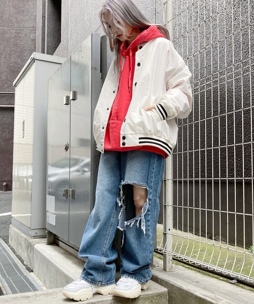 Figments（フィグメンツ）の「オーバーナイロンジャケット（ブルゾン・レディース・ブラック/パープル/オフホワイト/ピンク・SMALL/MEDIUM）」の6枚目の写真