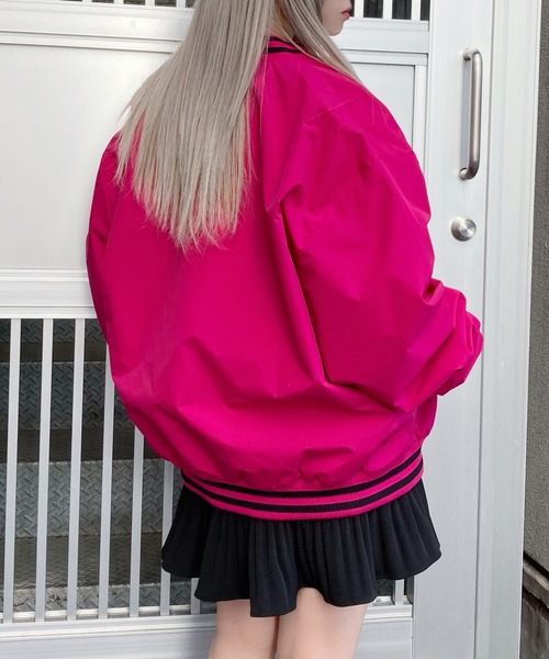 Figments（フィグメンツ）の「オーバーナイロンジャケット（ブルゾン・レディース・ブラック/パープル/オフホワイト/ピンク・SMALL/MEDIUM）」の10枚目の写真