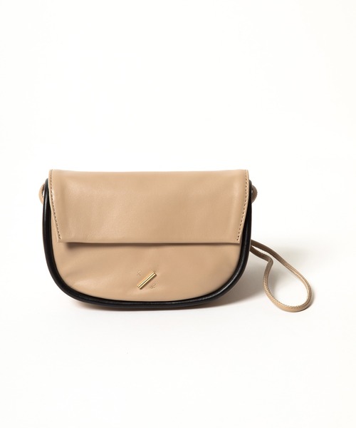 R/b nestle to BEAURE（アールビー）の「Rb カウレザー ２tone Round Flap mini Shoulder（ショルダーバッグ・レディース・ブラウン/アイボリー/ブラック/ベージュ・FREE）」の22枚目の写真