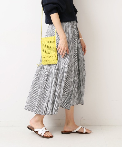 IENA（イエナ）の「ストライプティアードスカート（スカート・レディース・ブラック/オレンジ/ブルー・38/36/34）」の8枚目の写真