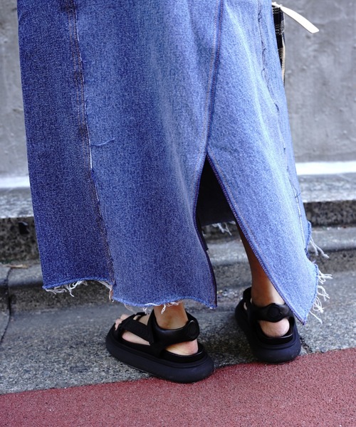 DROIT BELLO（ドロイトベロ）の「DROIT BELLO (ドロイトベロ) リプロスカート/ outside dark/リメイクデニムスカート（デニムスカート・レディース・インディゴブルー・S/M）」の5枚目の写真