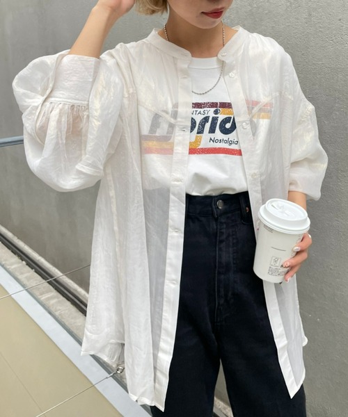 CIAOPANIC（チャオパニック）の「春夏に欠かせない、ラメシアーバンドカラーシャツ（シャツ/ブラウス・レディース・アイボリー/サックスブルー/イエロー/ピンク・FREE）」の2枚目の写真