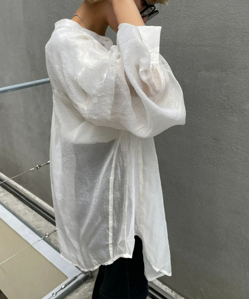 CIAOPANIC（チャオパニック）の「春夏に欠かせない、ラメシアーバンドカラーシャツ（シャツ/ブラウス・レディース・アイボリー/サックスブルー/イエロー/ピンク・FREE）」の11枚目の写真