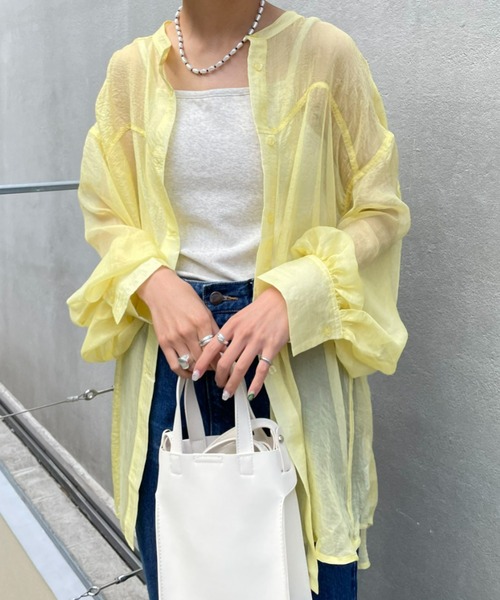 CIAOPANIC（チャオパニック）の「春夏に欠かせない、ラメシアーバンドカラーシャツ（シャツ/ブラウス・レディース・アイボリー/サックスブルー/イエロー/ピンク・FREE）」の19枚目の写真