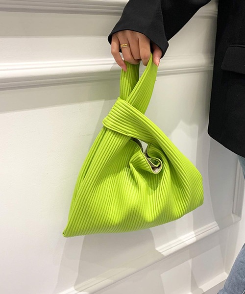 shopnikoniko（ショップニコニコ）の「合成皮革 マルシェバッグ プリーツ トートバッグ ハンドバッグ（ハンドバッグ・レディース・ホワイト/ブラック/ベージュ/ブルー/グリーン・フリー）」の18枚目の写真