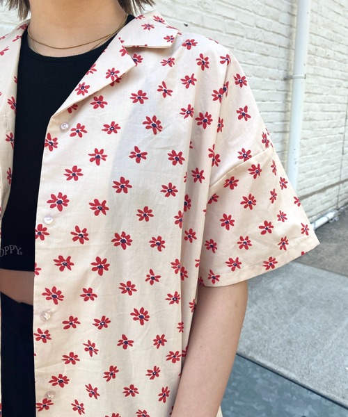 WHO'S WHO gallery(フーズフーギャラリー)の「フラワーオープンカラーシャツ(シャツ/ブラウス・レディース・ブラック/オレンジ/オフホワイト・FREE)」の9枚目の写真