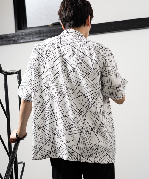 URBAN COLLECTION（アーバンコレクション）の「幾何学柄 半袖オープン