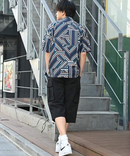 BAGUTTA 幾何学模様 半袖シャツ BAGUTTA 幾何学模様 半袖シャツ