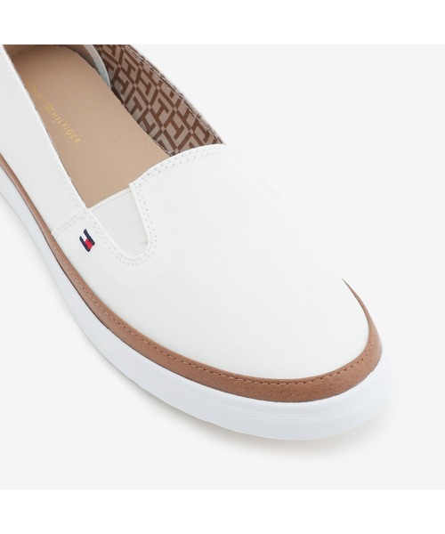 TOMMY HILFIGER（トミーヒルフィガー）の「フラッグロゴスリッポン（スニーカー）」 WEAR