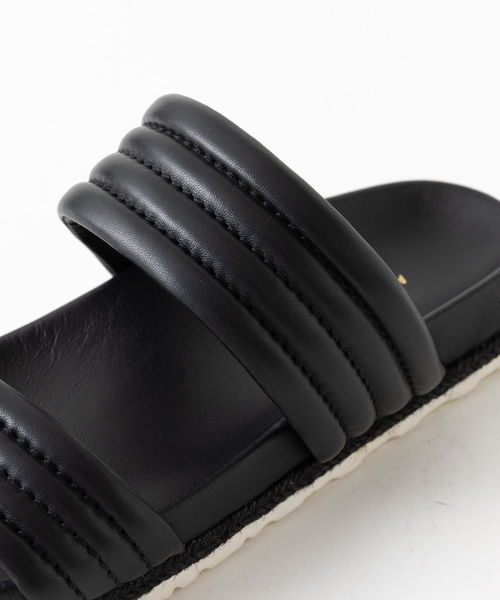 Au BANNISTER（オゥバニスター）の「【販売店舗限定】クッションベルトフットサンダル（サンダル・レディース・ブラック/ホワイト/キャメル・S/M/L）」の13枚目の写真