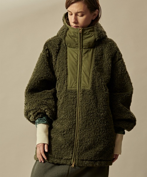 kha:ki(カーキ)の「「KHA:KI / カーキ」ZIP UP BOA HOODIE(ダウンジャケット/コート・レディース・カーキ/アイボリー・1/2)」の7枚目の写真