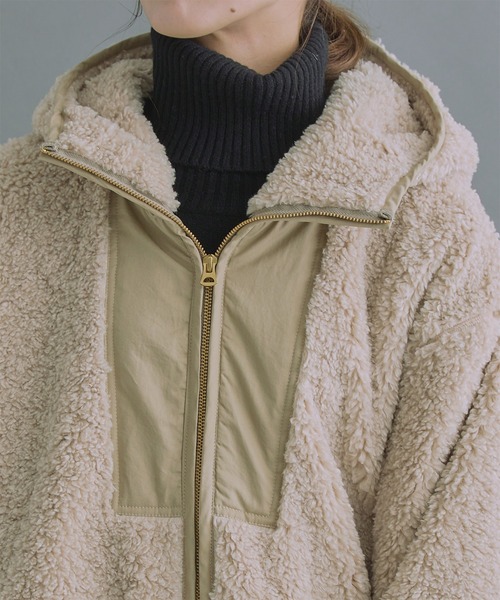 kha:ki(カーキ)の「「KHA:KI / カーキ」ZIP UP BOA HOODIE(ダウンジャケット/コート・レディース・カーキ/アイボリー・1/2)」の10枚目の写真