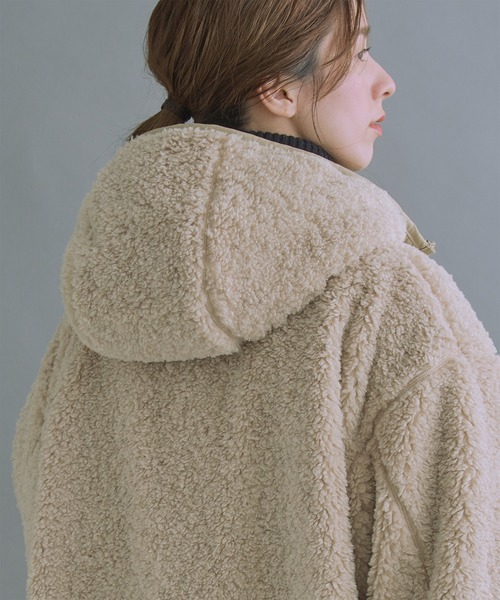 kha:ki(カーキ)の「「KHA:KI / カーキ」ZIP UP BOA HOODIE(ダウンジャケット/コート・レディース・カーキ/アイボリー・1/2)」の16枚目の写真