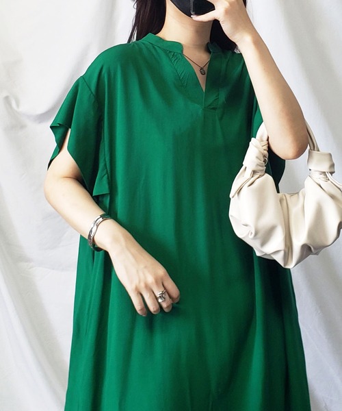 me+em select（ミームセレクト）の「【 ビッグシルエット／ポケット付 】スキッパーシャツスリットドルマンロングワンピース（ワンピース・レディース・ブラウン/グリーン/ブラック/ベージュ/チャコール/アイボリー・FREE）」の22枚目の写真