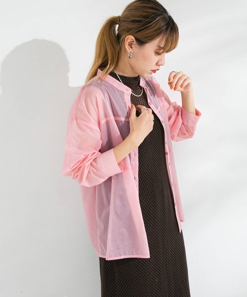 bohmal(ボマール)の「バンドカラー切替デザインシアーシャツ(シャツ/ブラウス・レディース・ホワイト/ブラック/ピンク/ブルー・FREE)」の6枚目の写真