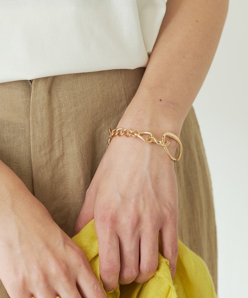 PAPILLONNER(パピヨネ)の「オーバルチェーンブレスレット//PAPILLONNER/パピヨネ(ブレスレット・レディース・ゴールド/シルバー・FREE)」の5枚目の写真