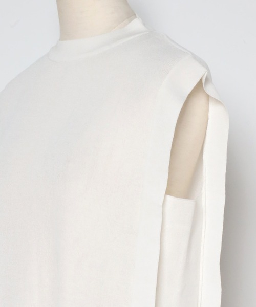 Bonjour Sagan(ボンジュールサガン)の「ショルダータックニットトップス(ベスト・レディース・ブラック/オフホワイト/ライトグレー・FREE)」の14枚目の写真