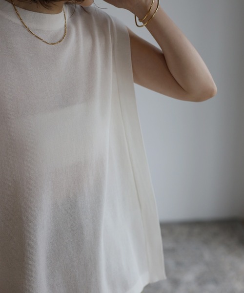 Bonjour Sagan(ボンジュールサガン)の「ショルダータックニットトップス(ベスト・レディース・ブラック/オフホワイト/ライトグレー・FREE)」の12枚目の写真