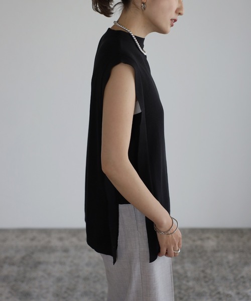 Bonjour Sagan(ボンジュールサガン)の「ショルダータックニットトップス(ベスト・レディース・ブラック/オフホワイト/ライトグレー・FREE)」の19枚目の写真