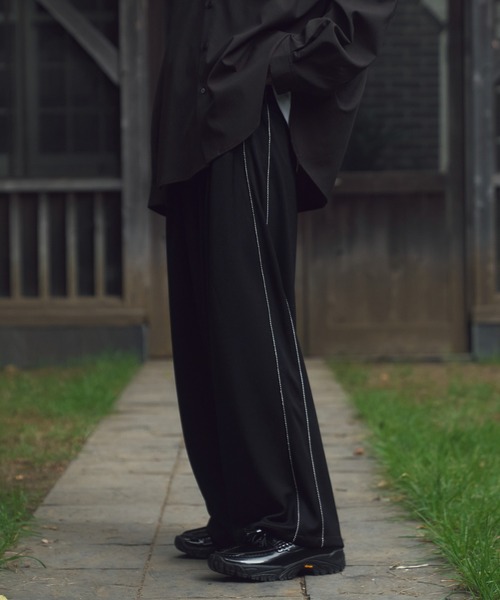 KUUUPY（クーピー）の「2Tuck Easy Wide Track Pants - 2タックイージーワイドトラックパンツ（その他パンツ・メンズ・ブラック/ネイビー/バーガンディー・SMALL/MEDIUM/LARGE）」の17枚目の写真