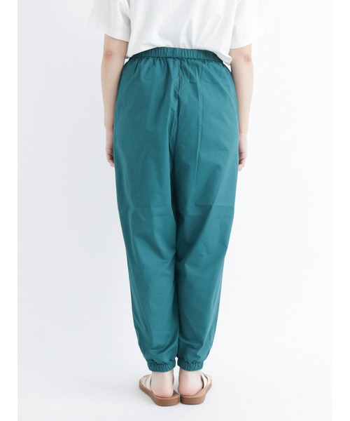 Samansa Mos2（サマンサ モスモス）の「裾ゴムテーパードパンツ（その他パンツ・レディース・ベージュ/パープル/ピンク/グリーン/チャコール・ﾌﾘ-）」の15枚目の写真