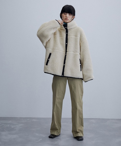 ADAM ET ROPE'（アダムエロペ）の「リバーシブルボアブルゾン（ブルゾン・レディース・ブラック/ホワイト系その他5・FREE）」の10枚目の写真