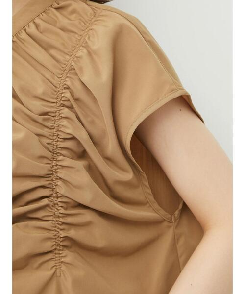 Sugar spoon(シュガースプーン)の「・SUGAR SPOON シャーリングフレンチチュニック(Tシャツ/カットソー・レディース・アイボリー/ブラック/ダークベージュ・FREE)」の12枚目の写真