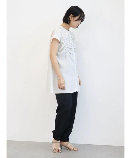 Sugar spoon(シュガースプーン)の「・SUGAR SPOON シャーリングフレンチチュニック(Tシャツ/カットソー・レディース・アイボリー/ブラック/ダークベージュ・FREE)」の17枚目の写真