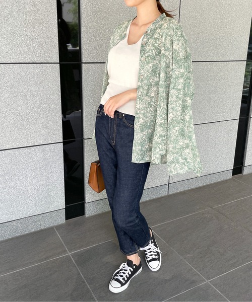 StyleSea（スタイルシー）の「バックギャザーボタニカルプリントブラウス（シャツ/ブラウス・レディース・ブラウン/グレー/グリーン・FREE）」の5枚目の写真