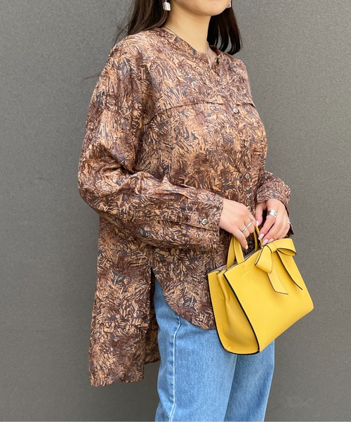 StyleSea（スタイルシー）の「バックギャザーボタニカルプリントブラウス（シャツ/ブラウス・レディース・ブラウン/グレー/グリーン・FREE）」の19枚目の写真