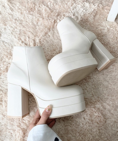 moment+（モーメントプラス）の「ダブルストームスクエアトゥショートブーツ（ブーツ・レディース・ブラック/アイボリー・L/M/LL/S）」の9枚目の写真